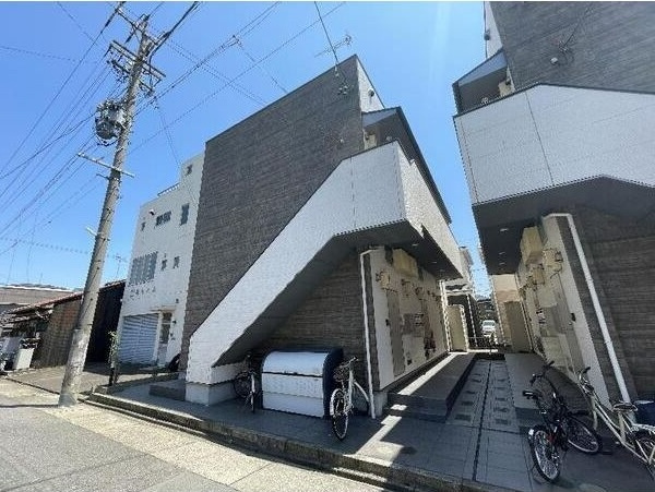 LA　TACHE　I(ラターシュワン)の外観