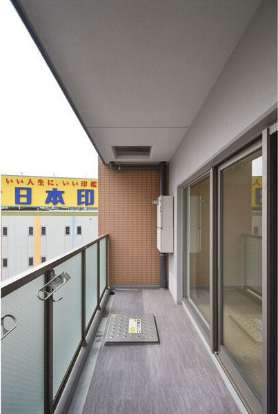 LaSante東別院のバルコニー