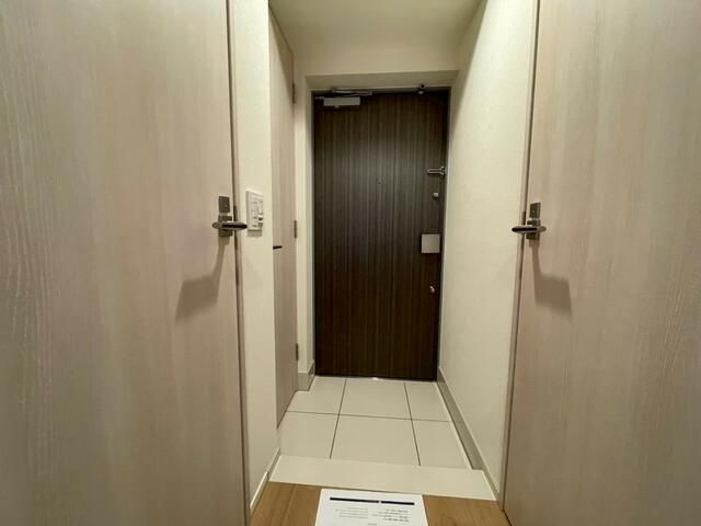 フレンシア椎名町の玄関