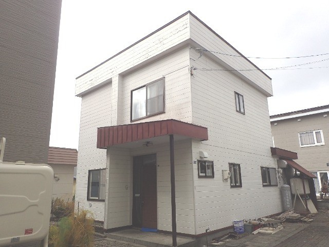 札幌市清田区里塚二条３丁目の一戸建て
