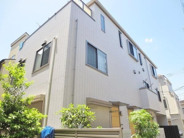 エスペランサ初台の外観