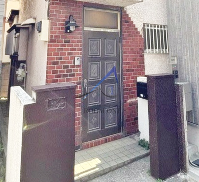 ⼤⽥区北糀⾕貸家のエントランス|エントランスです。