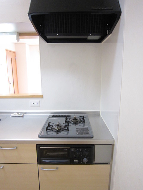 カームプレイＣ棟のキッチン|※反転タイプ参考写真