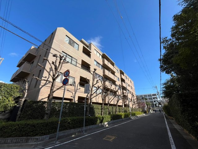 芦屋市浜町の賃貸マンションの外観
