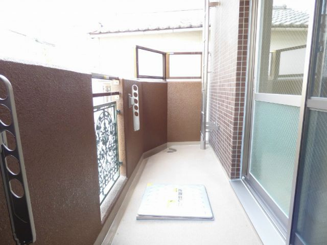 神戸市中央区二宮町２丁目の賃貸マンションのバルコニー