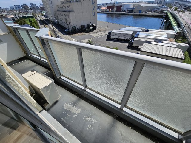 神戸市東灘区深江南町４丁目の賃貸マンションのバルコニー