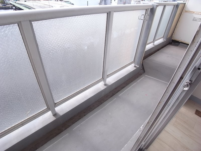 神戸市東灘区深江南町４丁目の賃貸マンションのバルコニー