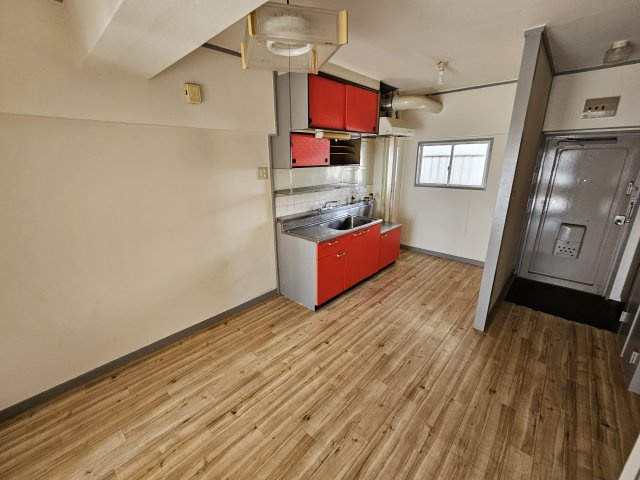 神戸市東灘区深江南町４丁目の賃貸マンションの居間・リビング