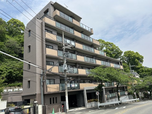 神戸市東灘区住吉台の賃貸マンションの外観