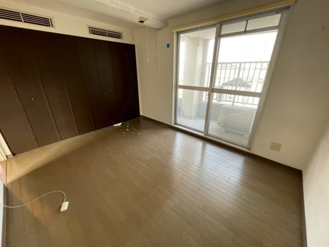 神戸市灘区浜田町３丁目の賃貸マンションの居間・リビング