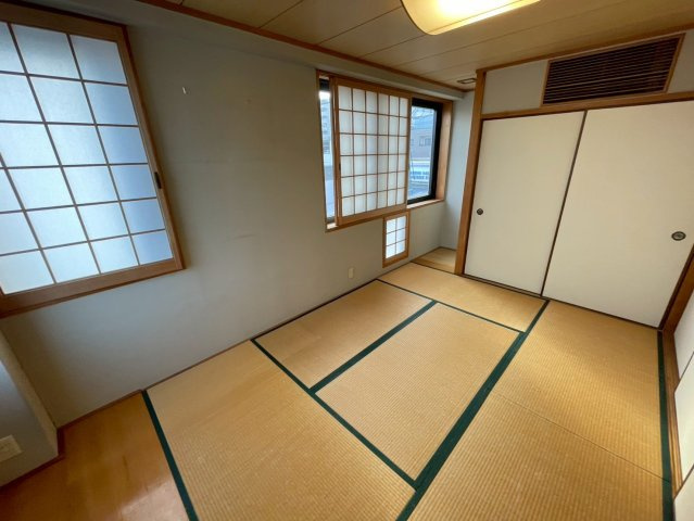 神戸市灘区浜田町３丁目の賃貸マンションの居間・リビング
