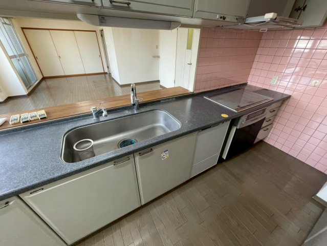 神戸市灘区浜田町３丁目の賃貸マンションのキッチン