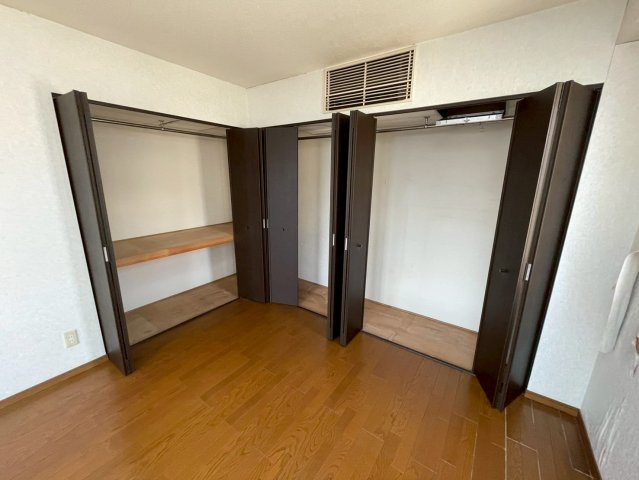 神戸市灘区浜田町３丁目の賃貸マンションの収納