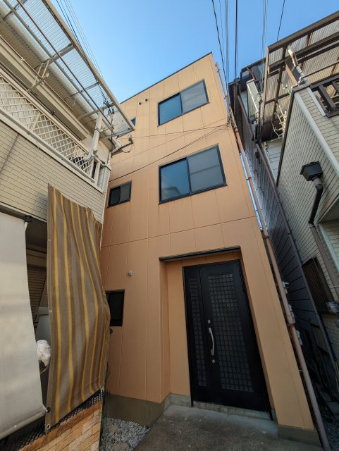 神戸市東灘区北青木２丁目の賃貸マンションの外観