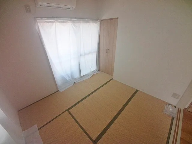 神戸市灘区畑原通１丁目の賃貸マンションの居間・リビング