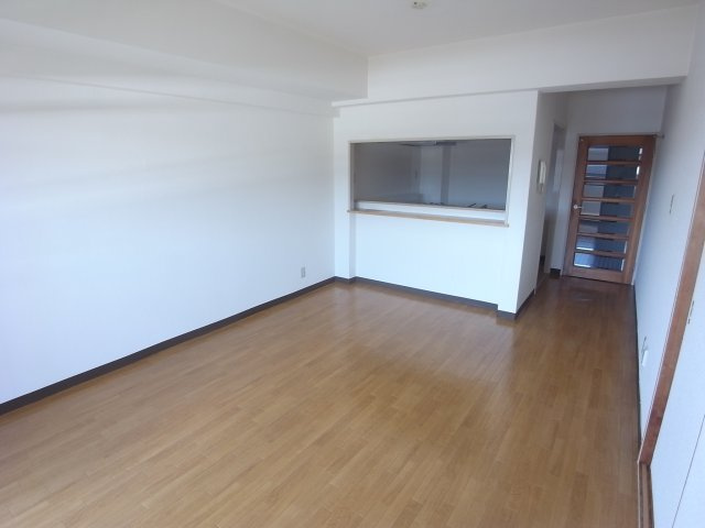 ハッピーコート芦屋の居間・リビング