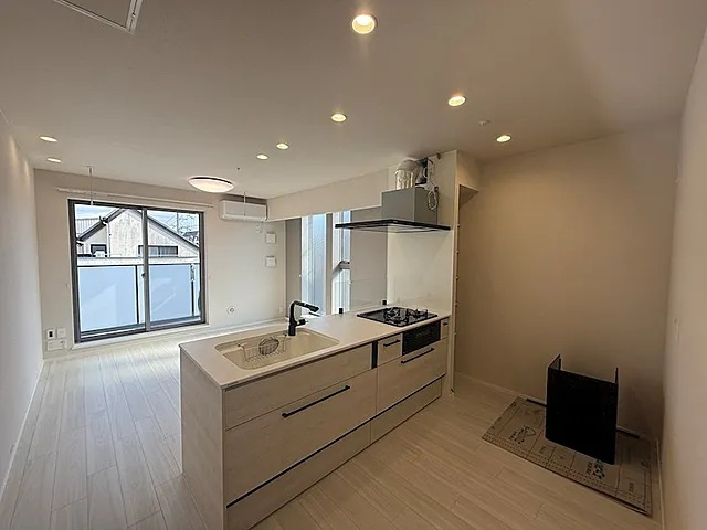 神戸市東灘区田中町３丁目の賃貸マンションの居間・リビング
