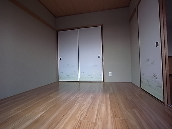 ガーネット森北町の洋室