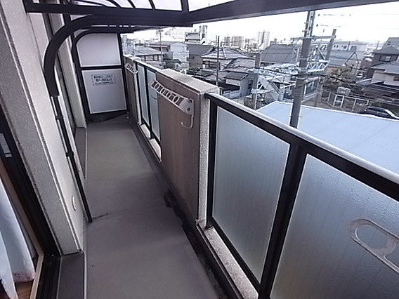 ガーネット森北町のバルコニー