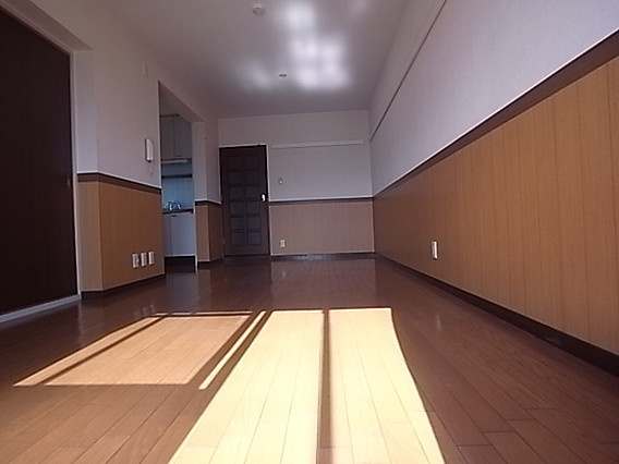 ガーネット森北町の居間・リビング