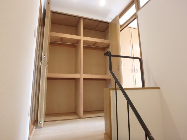 芦屋市松ノ内町の賃貸マンションの収納