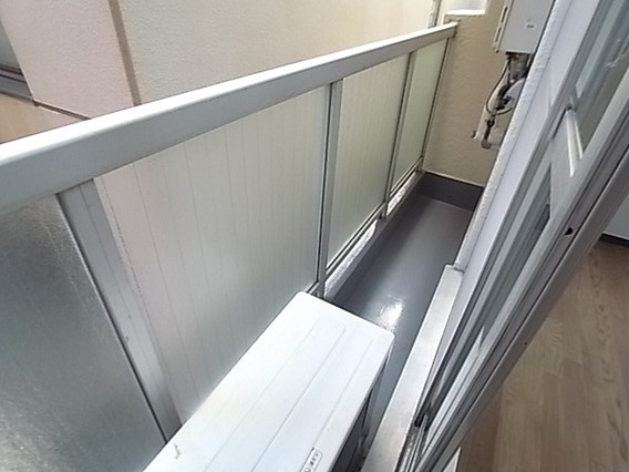 神戸市灘区深田町３丁目の賃貸マンションのバルコニー
