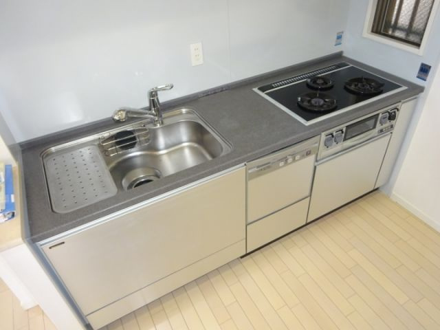 神戸市中央区中山手通５丁目の賃貸マンションのキッチン