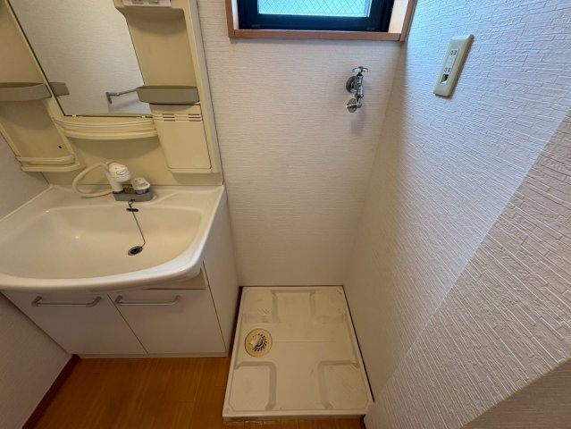 芦屋市大原町の賃貸マンションの洗面所