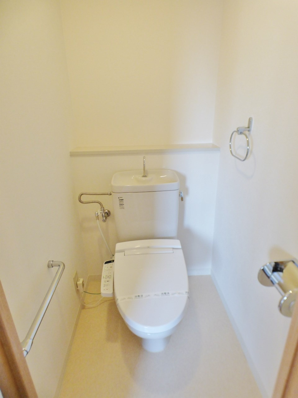 芦屋市業平町の賃貸マンションのトイレ