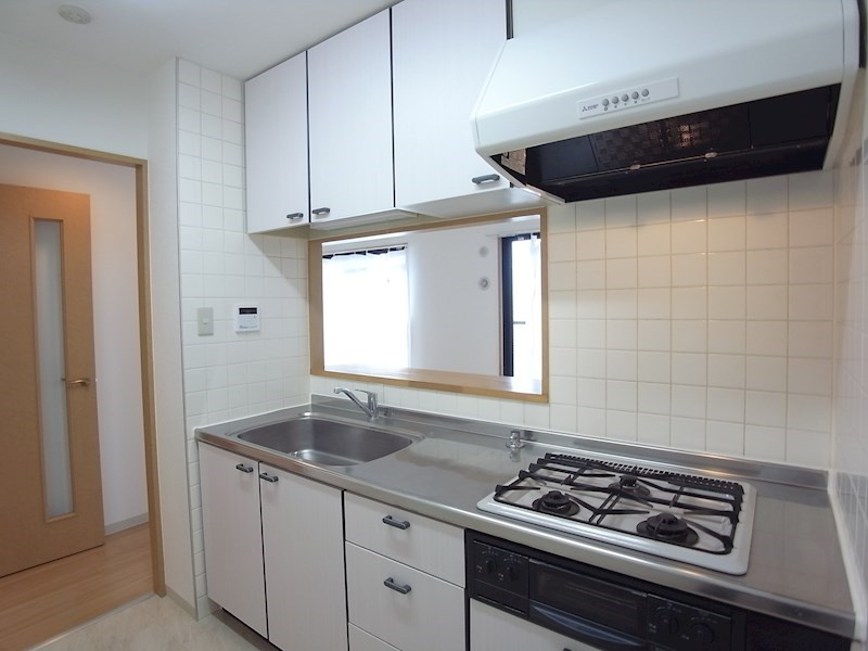 芦屋市業平町の賃貸マンションのキッチン