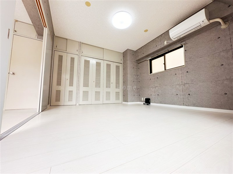 神戸市中央区下山手通３丁目の賃貸マンションの居間・リビング