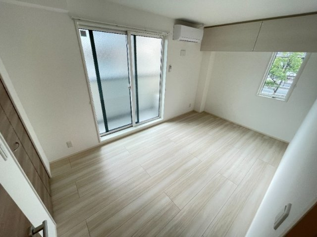 芦屋市翠ケ丘町の賃貸マンションの居間・リビング