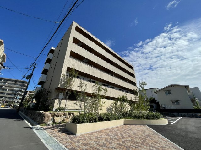芦屋市翠ケ丘町の賃貸マンションの外観