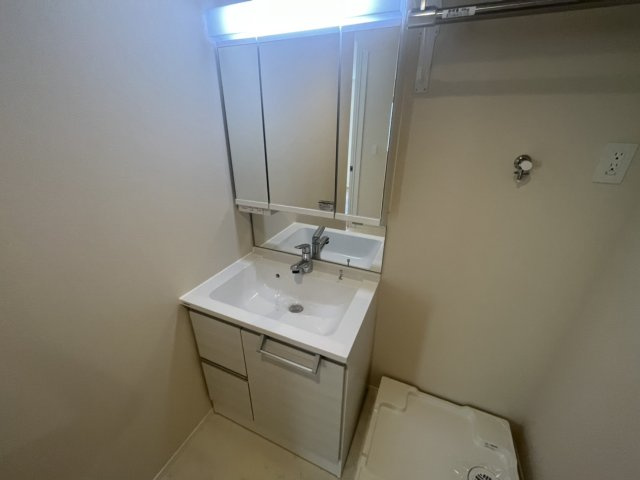 神戸市東灘区御影郡家１丁目の賃貸マンションの洗面所