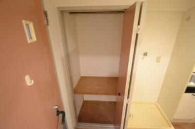神戸市灘区城内通４丁目の賃貸マンションの収納