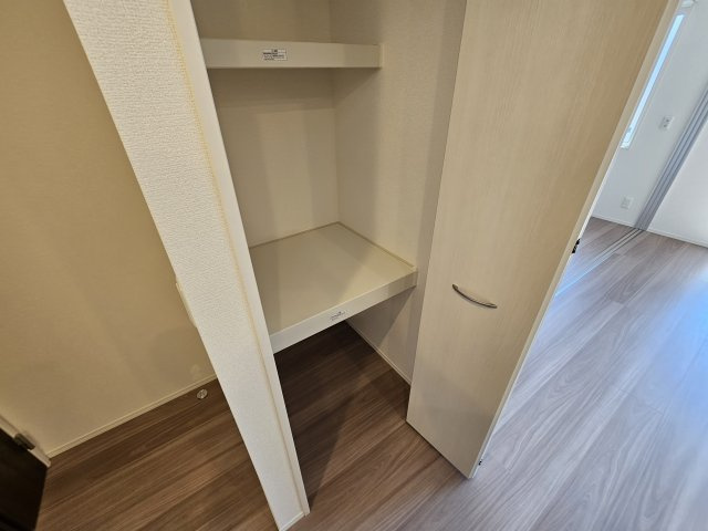 神戸市東灘区西岡本１丁目のアパートの収納