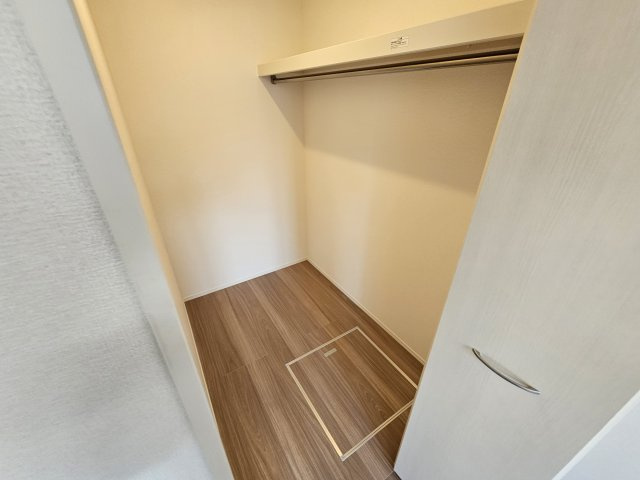 神戸市東灘区西岡本１丁目のアパートの収納