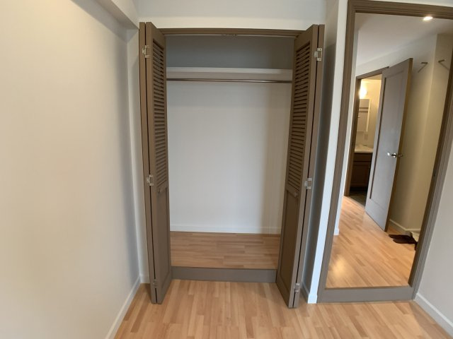 芦屋市茶屋之町の賃貸マンションの収納