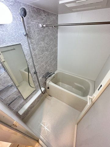 ボンニー元町の浴室