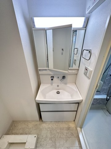 ボンニー元町の洗面所