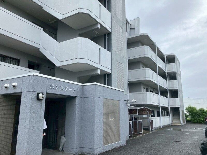 西宮市薬師町の賃貸マンションの外観