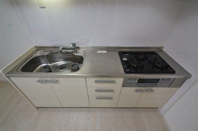 神戸市灘区五毛通１丁目の賃貸マンションのキッチン