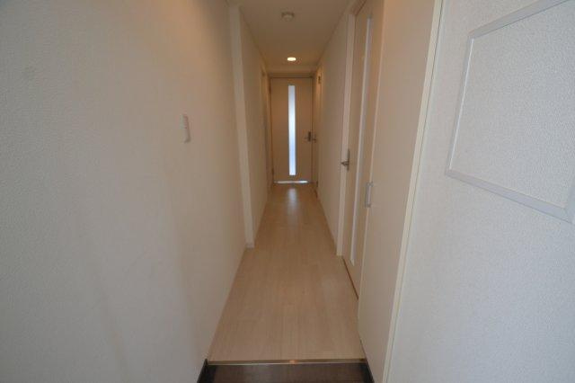 神戸市灘区五毛通１丁目の賃貸マンションの玄関