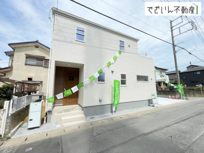 【外観】 | Livele Garden.S北本市東間　新築住宅 | 南向きの穏やかな佇まいが、家族の新しい日常を優しく包み込む。静かな街並みに、安心して子育てできる環境が整っています。
現地(2026年8月撮影)