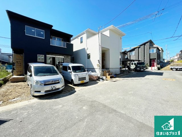 明石市大久保町松陰山手　第1期　新築一戸建ての外観|現在の進捗状況です！順調に作業進行中、完成が待ち遠しいです！詳細の間取り等、お気軽にお問い合わせください！