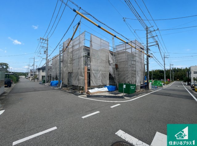 明石市大久保町松陰山手　第1期　新築一戸建ての前面道路含む現地写真|周辺は落ち着いた街並みの住宅地！子育てがしやすい住環境です！まだ未完成ですが、現地でしかわからない事もございます。是非一度ご覧ください。