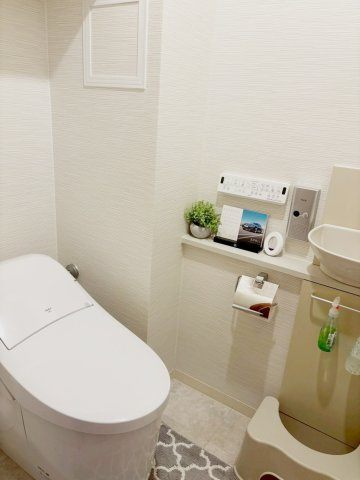 令和6年7月トイレ交換工事実施済　メンテナンスもしやすいタンクレストイレ