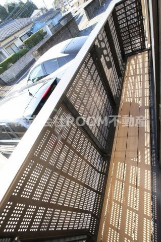 ラ・ヴェスタのバルコニー|開放的で明るい空間を演出してくれるバルコニーです