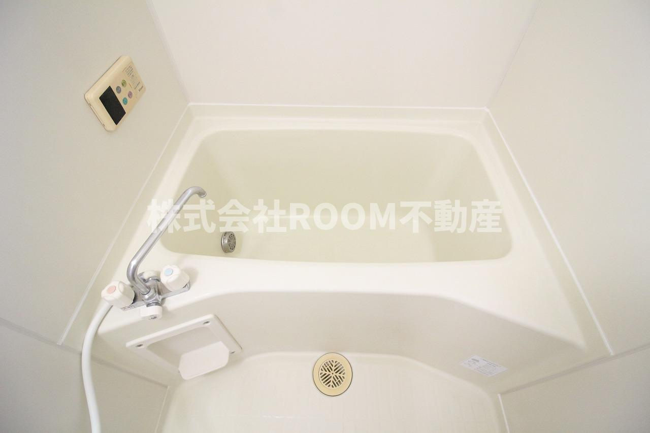 ホームパーティーの浴室