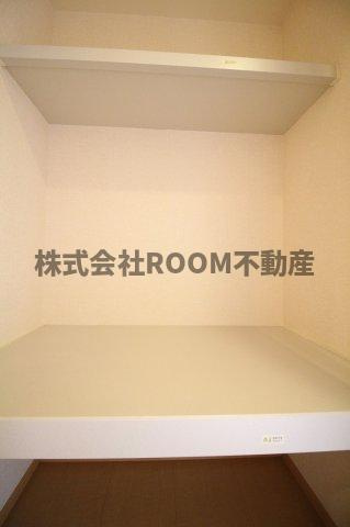 フローラルビレッジⅣ番館の収納|大きなスペースがあり、収納には困りません